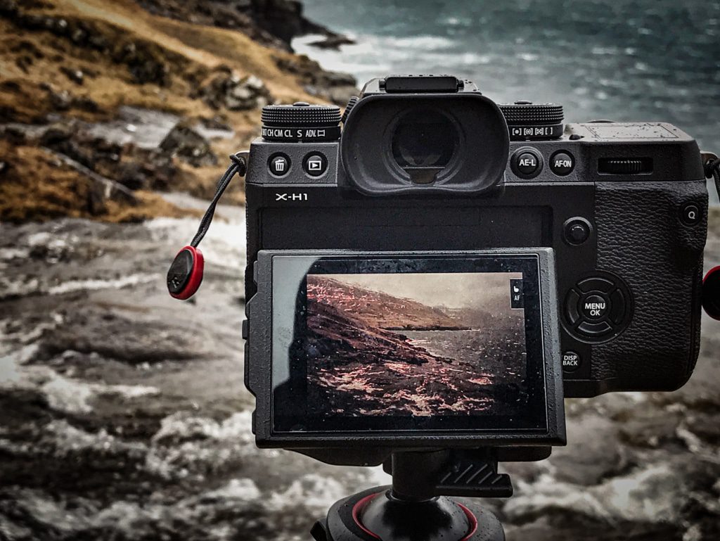 Taking picture with my Fujifilm camera on the Faroe Islands